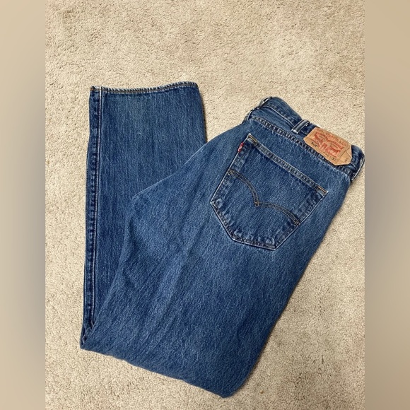 Men’s Levi 501 Button Fly Jeans 38 x 32 Preowned - Picture 2 of 5